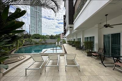 Near Cozy Beach, Clubhouse Residence Condo for Sale