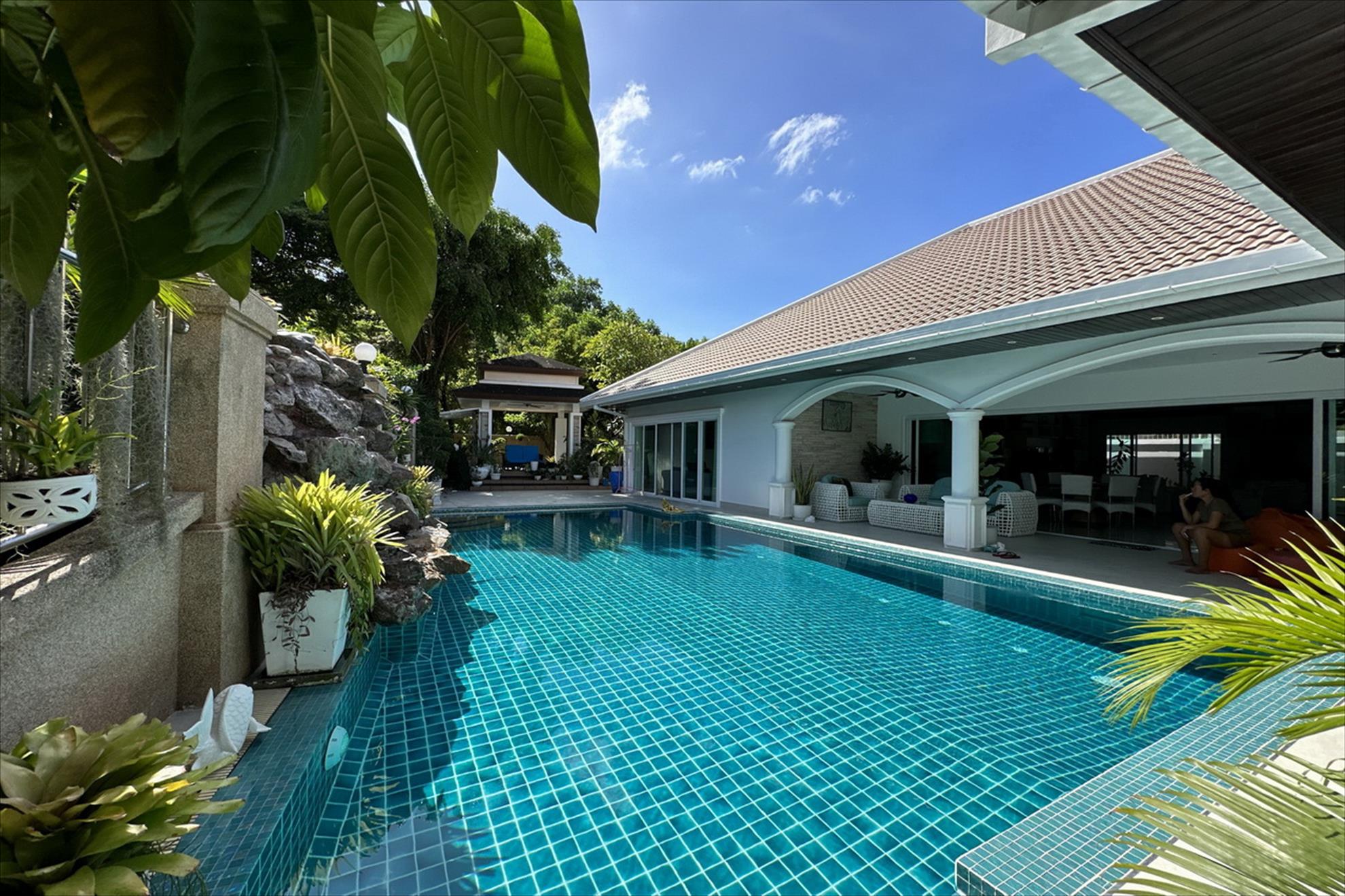Jomtien Park Thai Bali Pool Villa zum Verkauf 34 M. THB