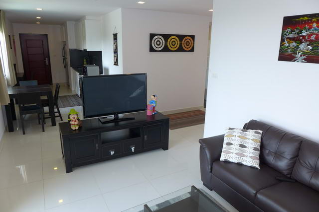 Phratamnak Hill, Park Royal 3 Condo for Sale, Front Pool Unit 3.49 M. THB