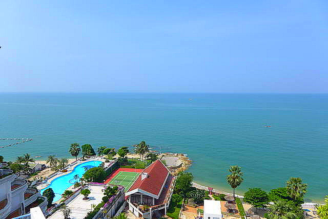Siam Penthouse Eigentumswohnung zum Verkauf, Absolute Beachfront, Front Corner Einheit, 105 qm, 2 Bett, 2 Bad, europaische Kuche, voll mobliert, Balkon, Panoramablick auf das Meer, in auslandischem Besitz