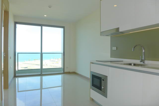 Jomtien Beach Riviera Jomtien Condo zum Verkauf 2.7 M. THB