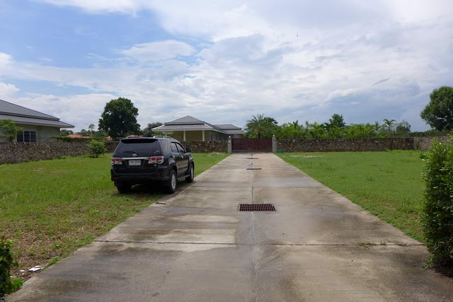 East Pattaya, Mabprachan, Cavendish Place Land zum Verkauf 3.25 M. THB