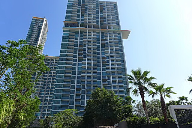 Riviera Wong Amat Eigentumswohnung, private Wiederverkaufe, Studio 31 m2, einzugsbereit, europaische Kuche, Badezimmer, Einbauschranke, Balkon, Meerblick, Auslandischer Besitz, Preis ab 4.125 M Baht