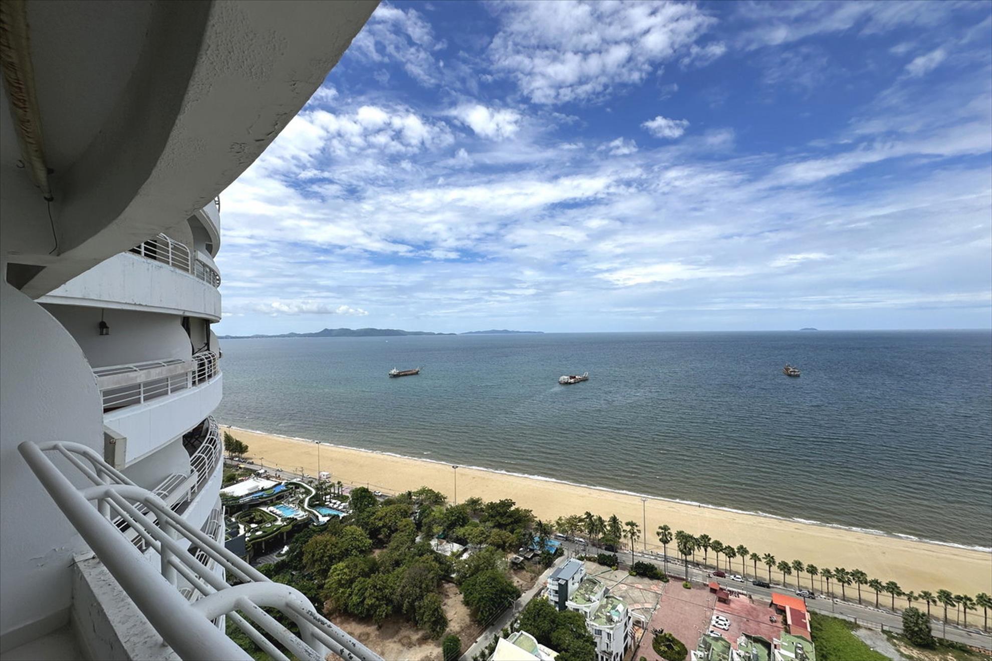 Jomtien Beach, Jomtien Metro Condotel zum Verkauf 11.995 M. THB