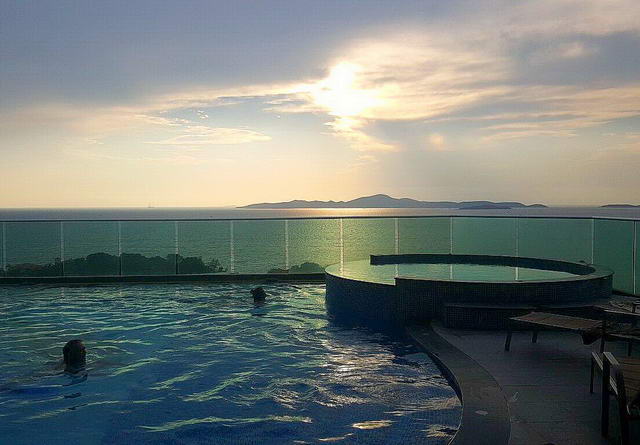 Cosy Beach, Eigentumswohnung mit Blick auf den Strand zu verkaufen, Hohe Etage, Front Eckwohnung, 99 qm, 2 Schlafzimmer, 2 Bader, europaische Kuche, voll mobliert, Balkon, Meerblick, Fremdbesitz