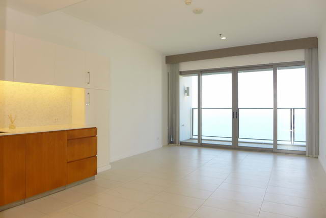 Northpoint Luxus-Eigentumswohnung zum Verkauf, Absolute Strandlage, Hohe Etage, 68 qm, 1 Schlafzimmer, 1 Bad, europaische Kuche, Einbauten, Balkon, Panoramablick auf das Meer, auslandischer Besitz
