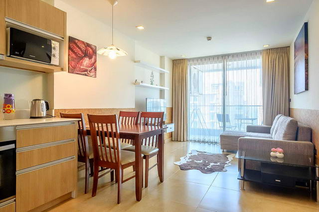 Cliff Condo zum Verkauf, 47 qm, 1 Schlafzimmer, 1 Badezimmer, europaische Kuche, voll mobliert, Balkon, Teilmeerblick, Fremdbesitz