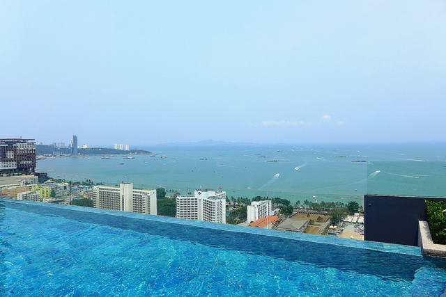 Centric Sea Condo zu verkaufen, Hohe Etage, 38 qm, 1 Schlafzimmer, 1 Bad, europaische Kuche, voll mobliert, Balkon, Meerblick, in auslandischem Besitz