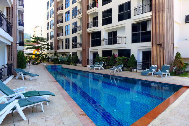 City Garden Phratamnak Eigentumswohnung zu verkaufen, 32 qm, 1 Schlafzimmer, 1 Badezimmer, Europaische Kuche, voll mobliert, Balkon, auslandischer Besitz