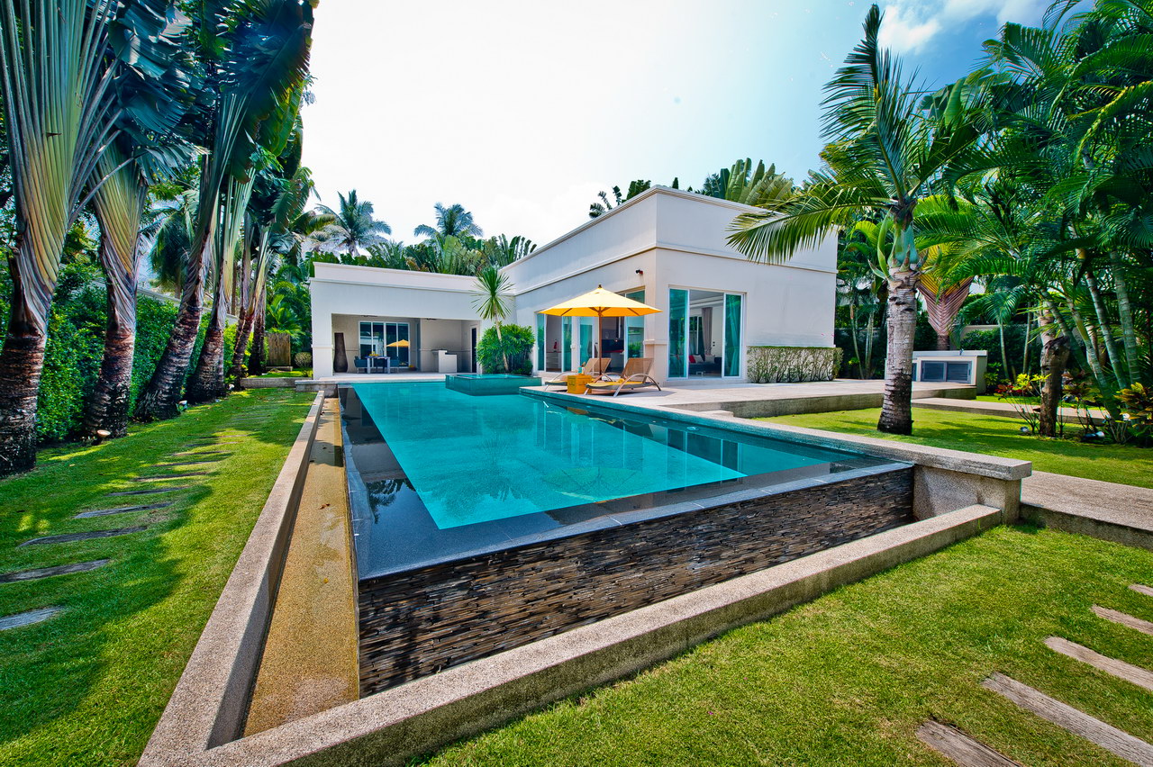 Ost Pattaya, The Vineyard Le Residence Pool Villa zum Verkauf 24.9 M. THB