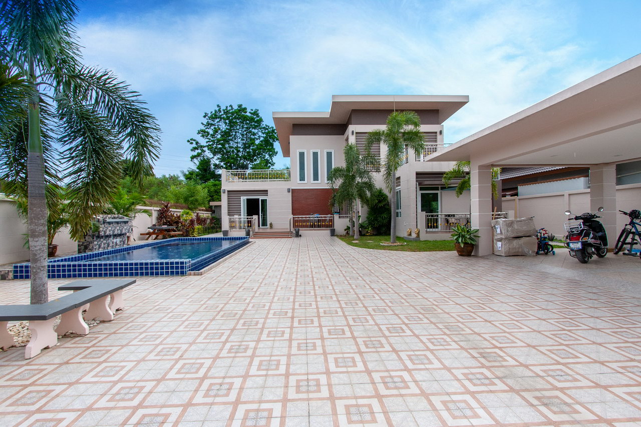 Bangsaray Freistehende Pool Villa zum Verkauf 10.999 M. THB