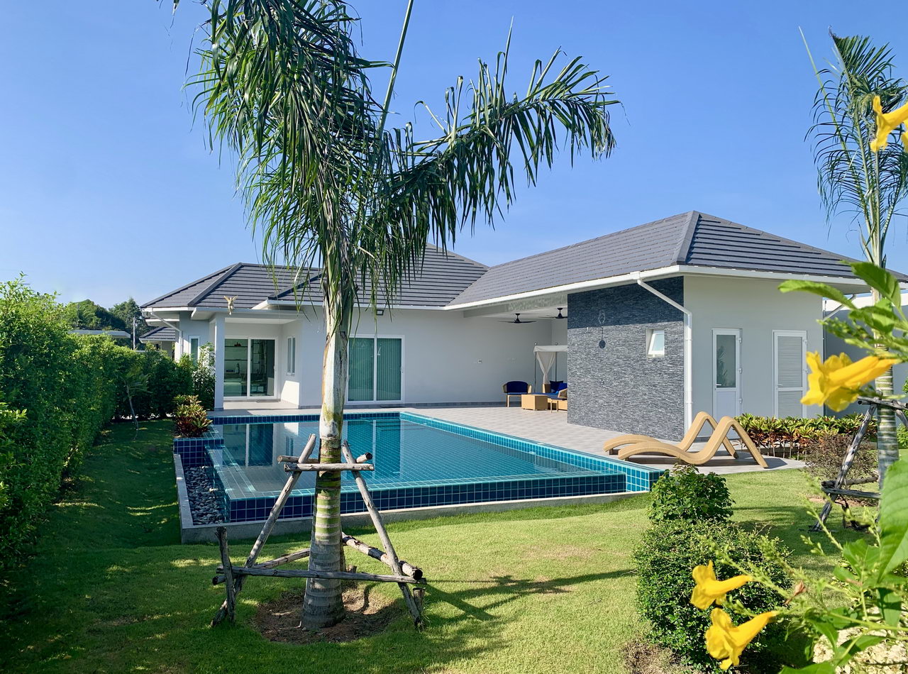Nongpalai Greenfield 6 Executive Pool Villa zum Verkauf 15.75 M. THB