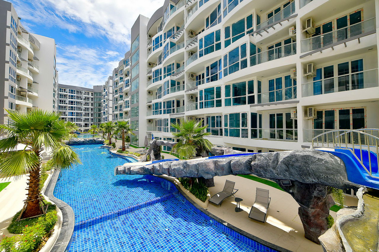 Süd Pattaya  Grand Avenue Residence Condo zum Verkauf 2.734 M. THB