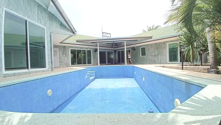 Ost Pattaya Suwattana Garden Home for Sale 6.5 M. THB
