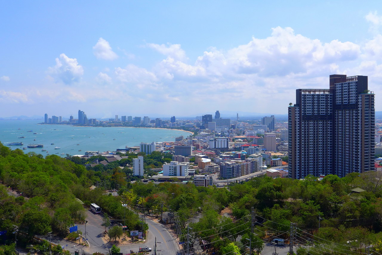 Süd Pattaya Unixx Condo Eckwohnung zu verkaufen 5.69 M. THB