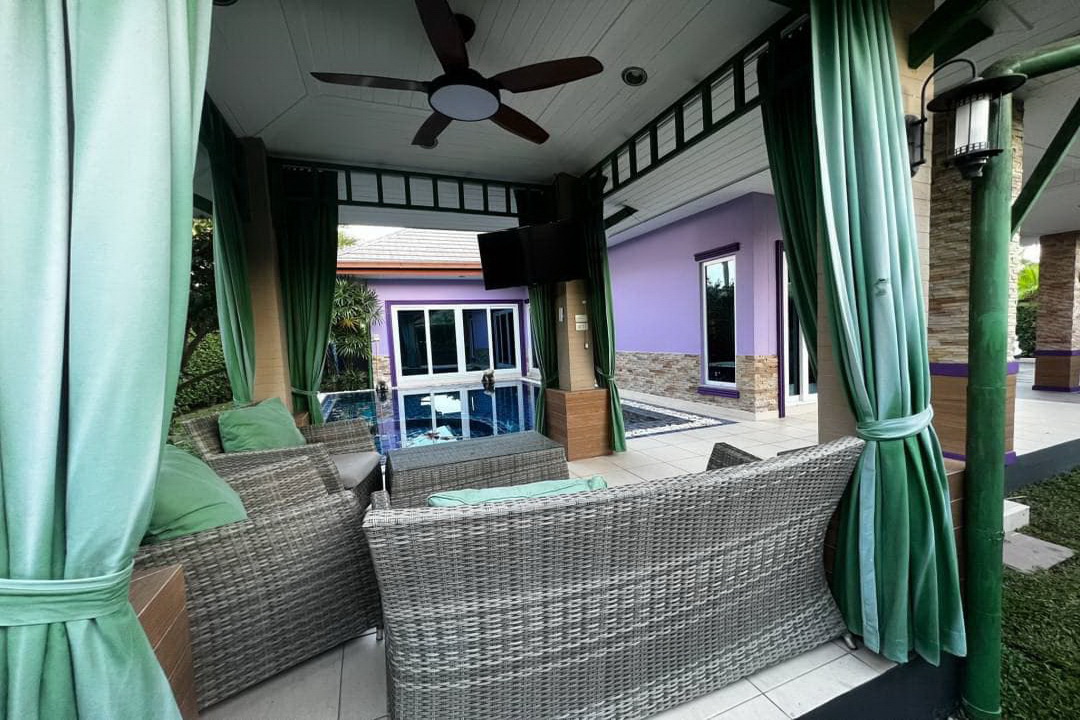 Ban Amphur,  Baan Dusit Pattaya View Pool Villa zum Verkauf 6 M. THB