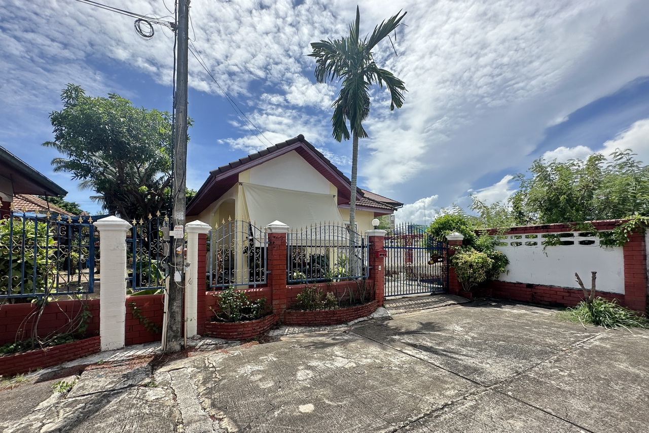 Naklua Freistehende Villa nähe Naklua Road schöne Wohnlage 3.5 M. THB