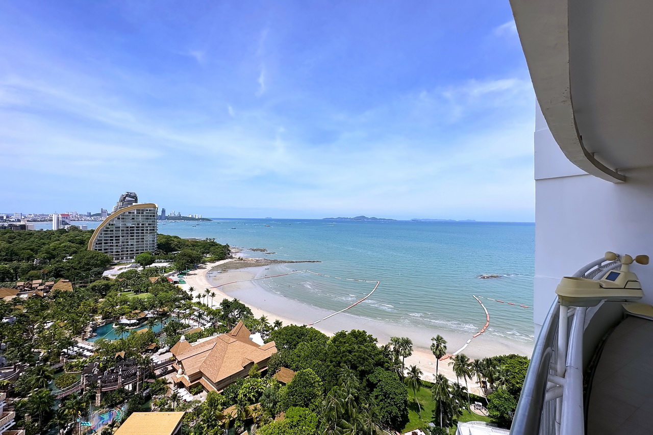 Saranchol Luxury Condo zum Verkauf 26.9 M. THB