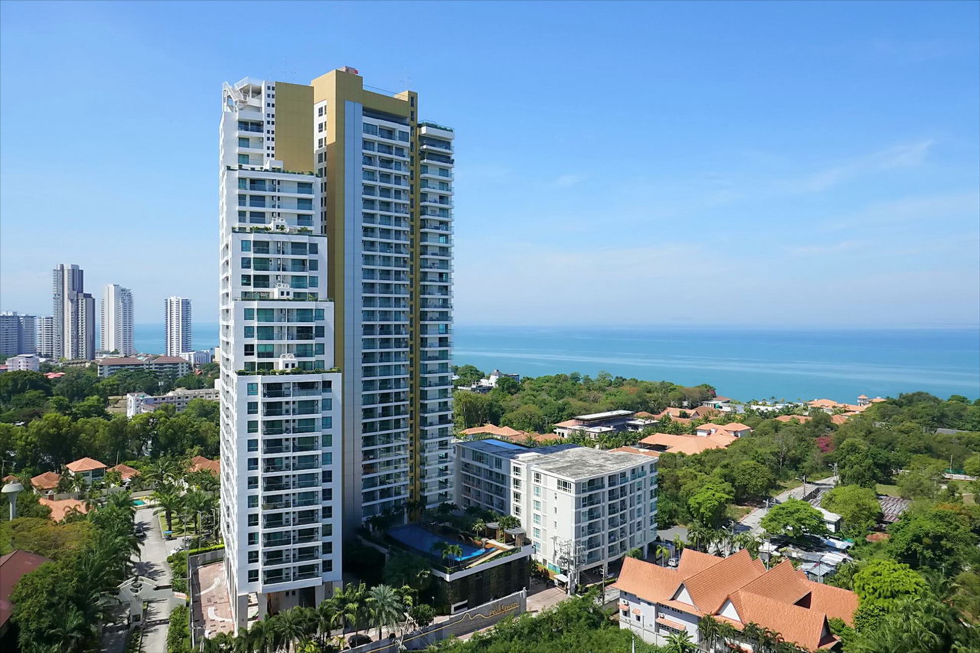 Cosy Beach Peak Towers Eigentumswohnung zum Verkauf 6.2 M. THB