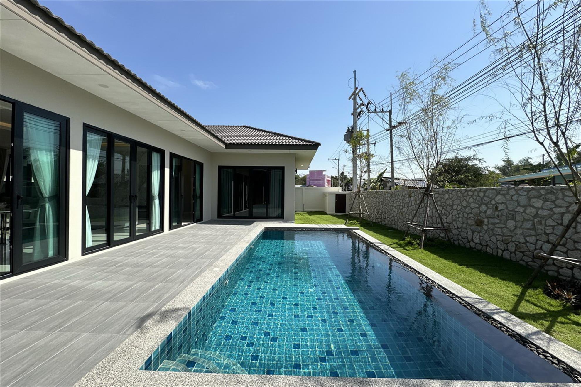 East Jomtien, New Garden Ville 9 Freistehendes modernes Haus zu verkaufen 8.237 M. THB