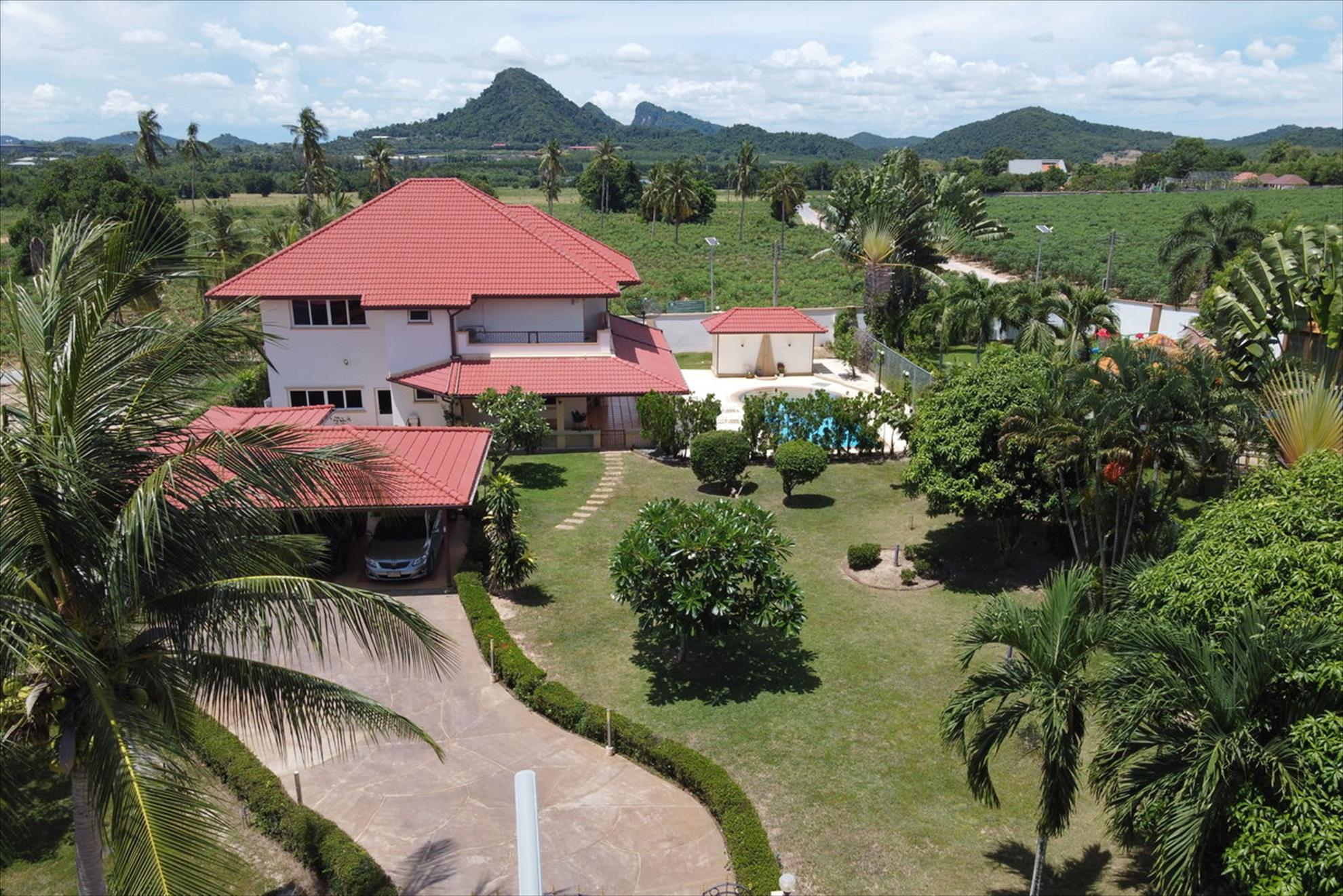 Bangsaray Hillside, freistehende 2-stöckige Poolvilla zu verkaufen 12.4 M. THB
