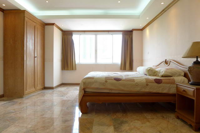 Central Pattaya, Nova Atrium Condo for Rent, Real Estate Thailand