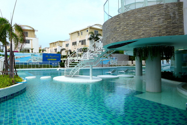 Na Jomtien Beach La Royale Beach Condo zum Verkauf * Finance