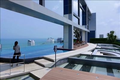 Central Pattaya Centric Sea Condo zu verkaufen