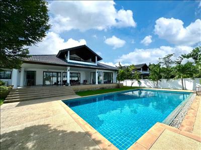 Ost-Pattaya Mountain View Residence Pool Villa zu verkaufen
