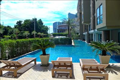 Near Wongamat Beach, City Garden Tropicana Condo for Sale