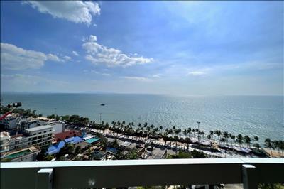Studio-Apartment im Jomtien Plaza Condotel in Jomtien Beach zu verkaufen